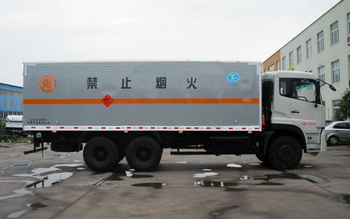 希尔爆破器材运输车ZZT5200XQY-4的图片1