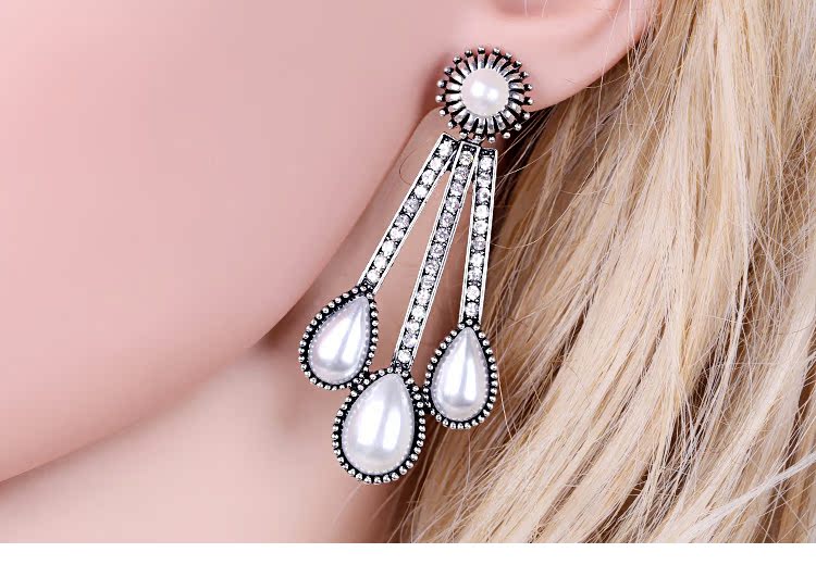 Japanese and Korean fashion retro diamond earrings Occidentanfashion earrings pearl earring ( Ancient Gold / White ) NHKM1455