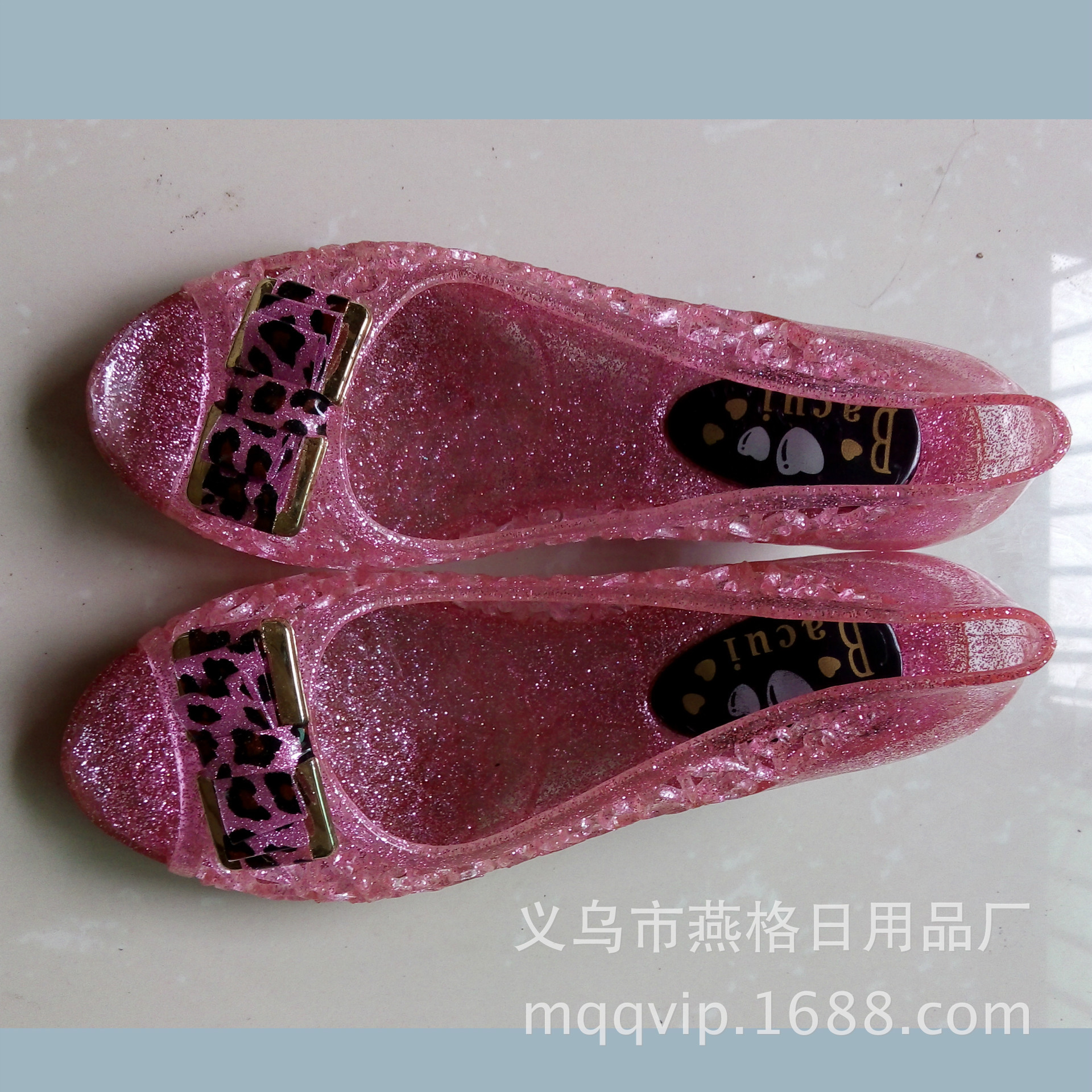15元模式中老年水晶鞋韩版优雅凉鞋鱼嘴香水鞋果冻鞋送广告录音