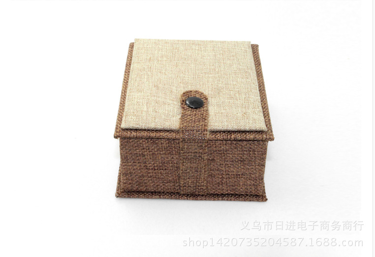Linen belt buckle pendant box