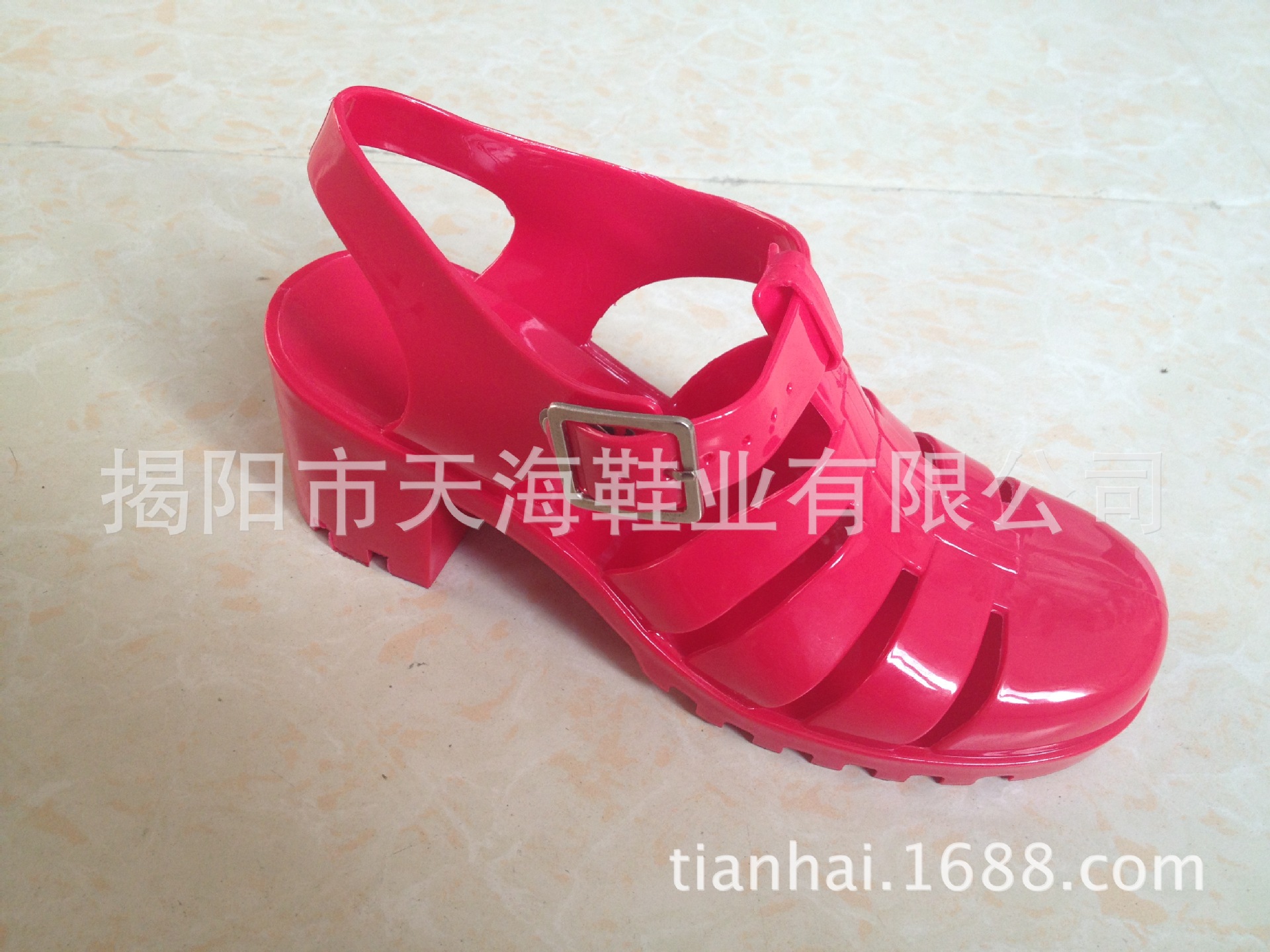 时尚水晶凉鞋图片_7
