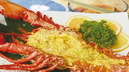 波士顿龙虾的选择和制作-蛋黄焗龙虾详解