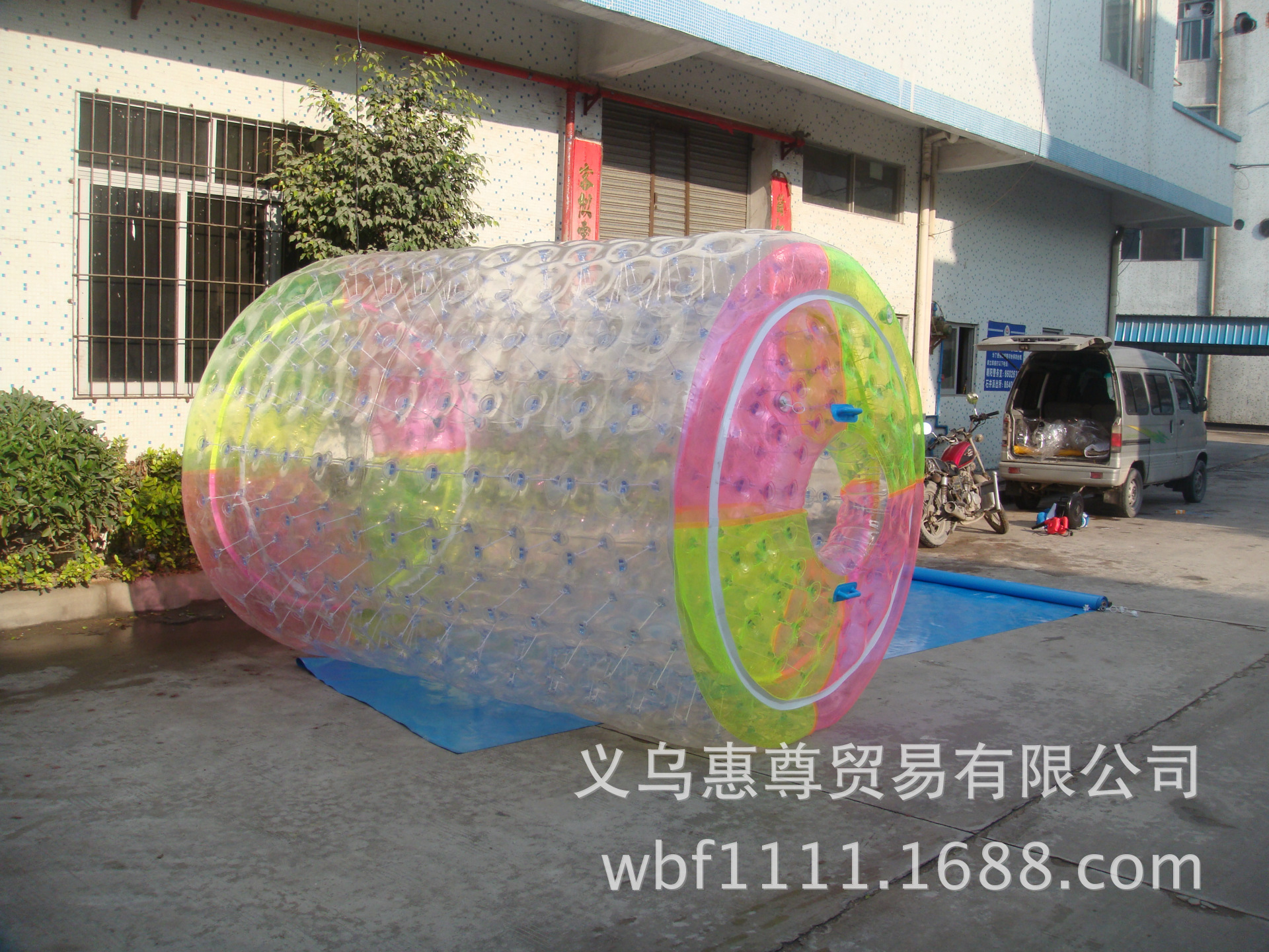 充气水上滚筒 (5)