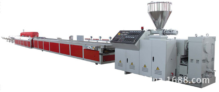 PVC.PE.P P 木塑(WPC)挤出生产线