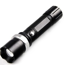 跨境led 騎行調光戶外照明充電套裝鋁合金廠家批發變焦強光手電筒