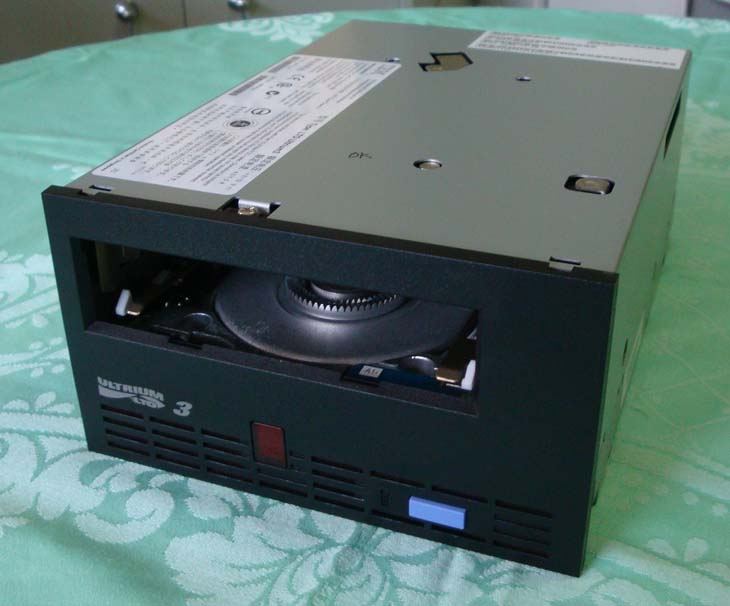 4,ibm lto3磁带机pn:24r2126磁带库专用驱动器