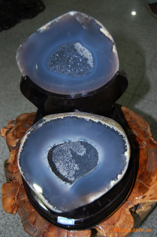 收藏 天然 玛瑙洞 晶洞 聚宝盆