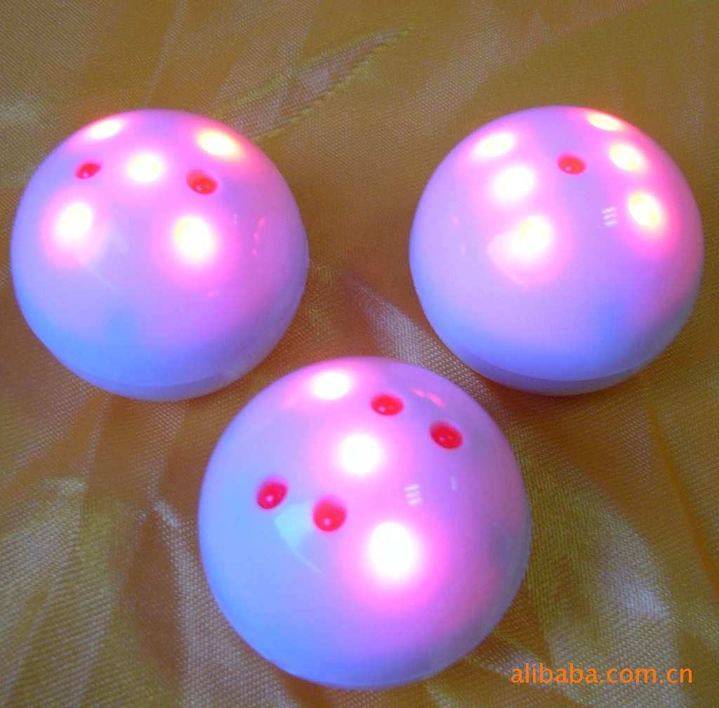 专业制造led发光骰子,led闪光足球色子,筛子(厂家直销)