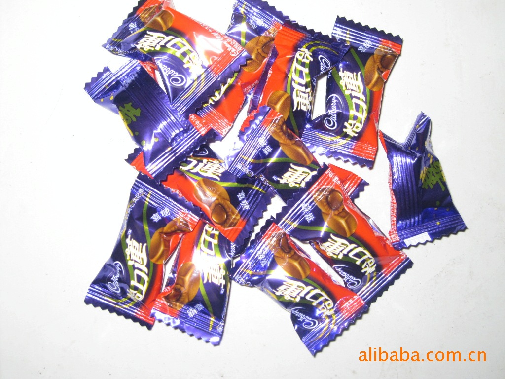 新款婚庆装怡口莲怡口莲太妃糖吉百利38公斤怡口莲