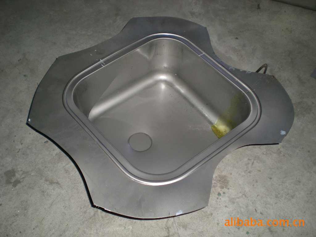 设计不锈钢水槽拉伸模具(产品无需退火处理)