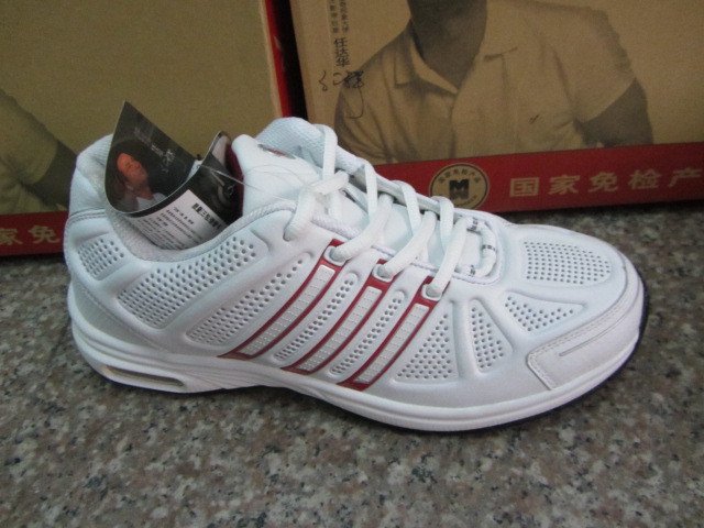 0717正品伊望奇男款网跑运动鞋12双装3944两色男运动鞋批发