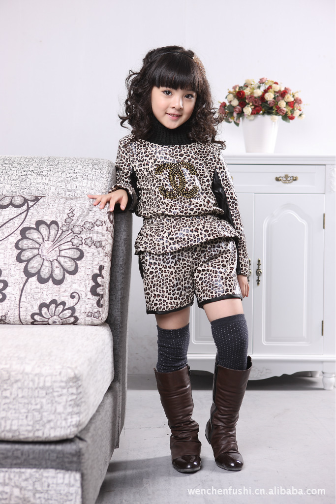 雯雯服饰 2011秋童装 香奈儿 豹纹 80.00,79.50,79.00元/套