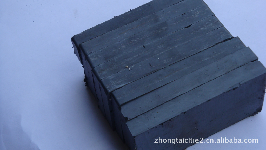 【铁氧体,生产小规格的铁氧体磁瓦不用模具也可以生产。价格低】价格,厂家,图片,永磁材料,兴宁市中泰电子配件组装厂-马可波罗网