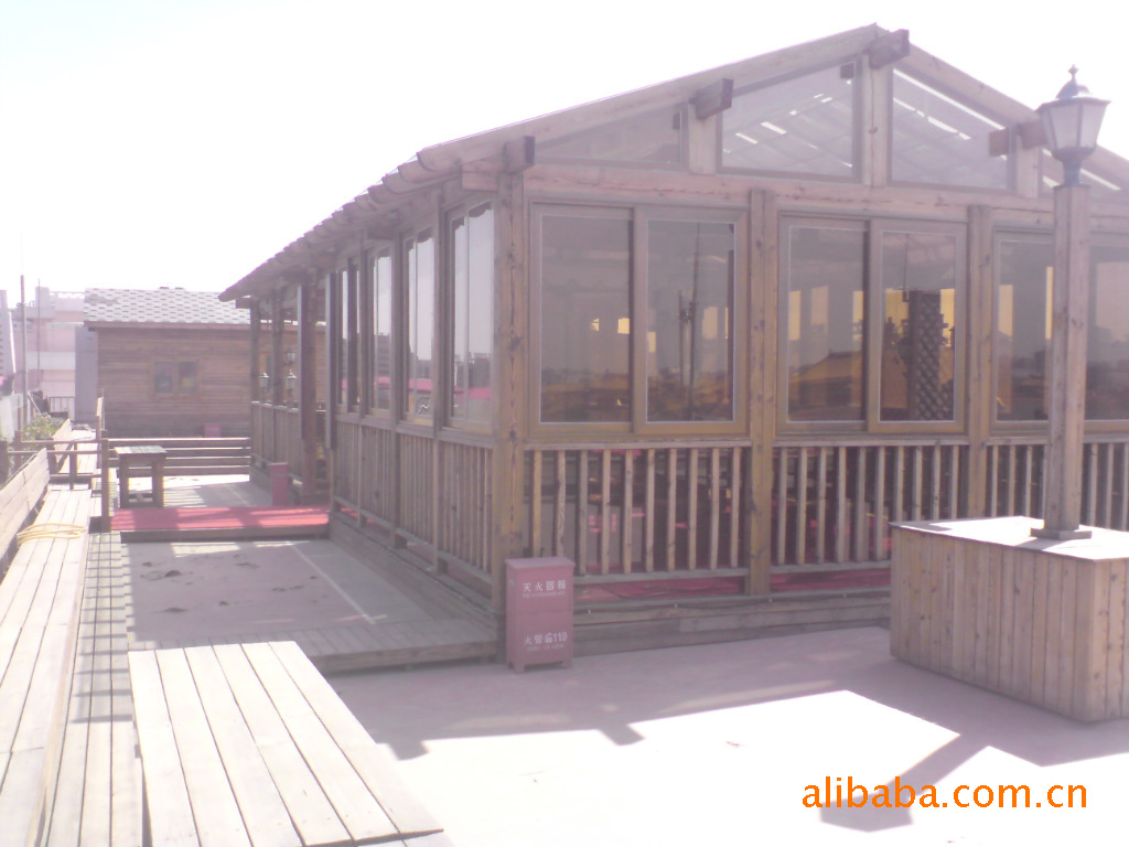 防腐木价格解析:在建筑与装饰中的应用之道