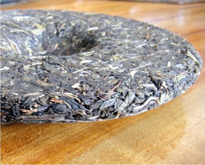 云南普洱茶批发 七子饼生茶 2006年生产