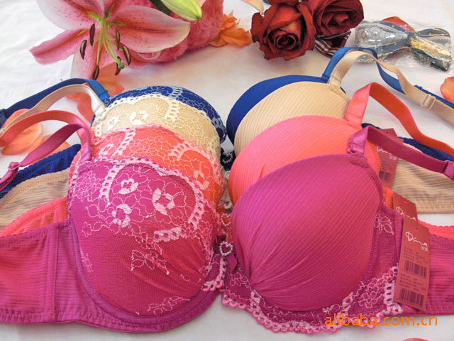供应迪娜品牌绝色倾城系列不对称花边聚拢内衣0807mvt-2