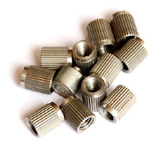 加工定制各种规格铁套