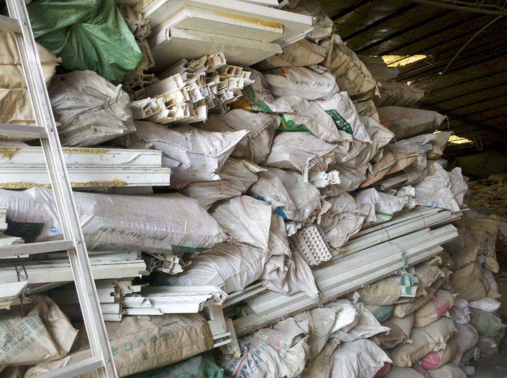 白色pvc国标塑钢门窗废塑料