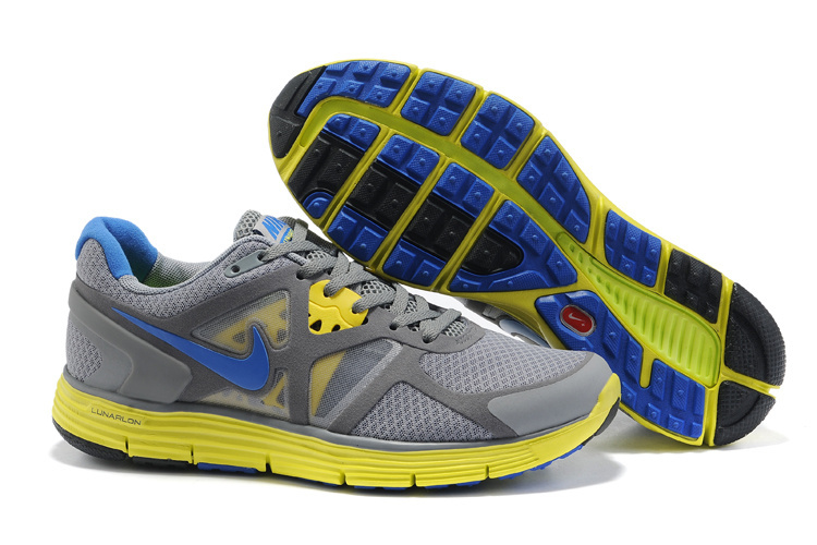 网店代理运动鞋 耐克 登月3代跑步鞋 男鞋 网面 透气 跑鞋