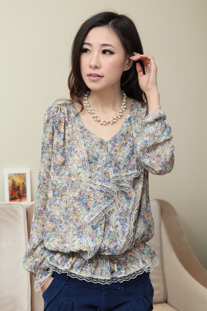 春装新款女雪纺衫长袖蕾丝花边衬衫v领碎花女款雪纺衫