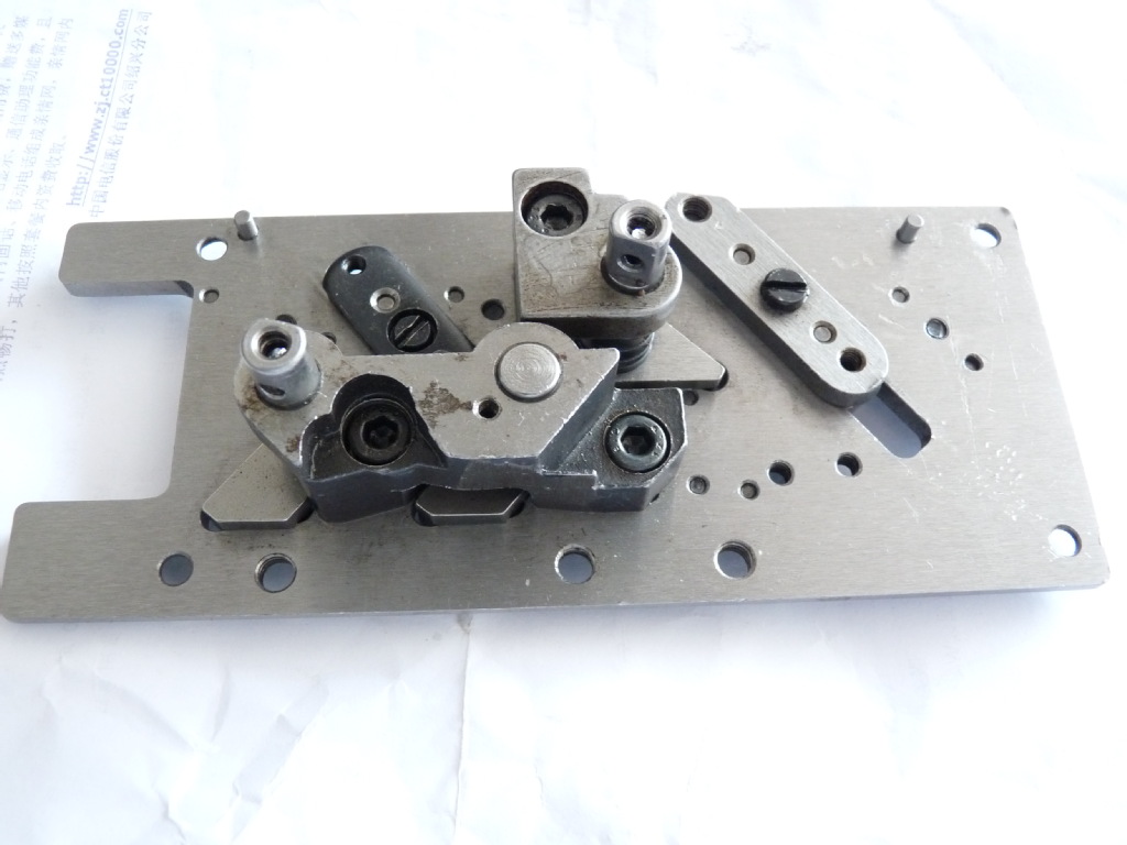 供应英禾牌手套锁边机,手套机六色打结器,手套机配件