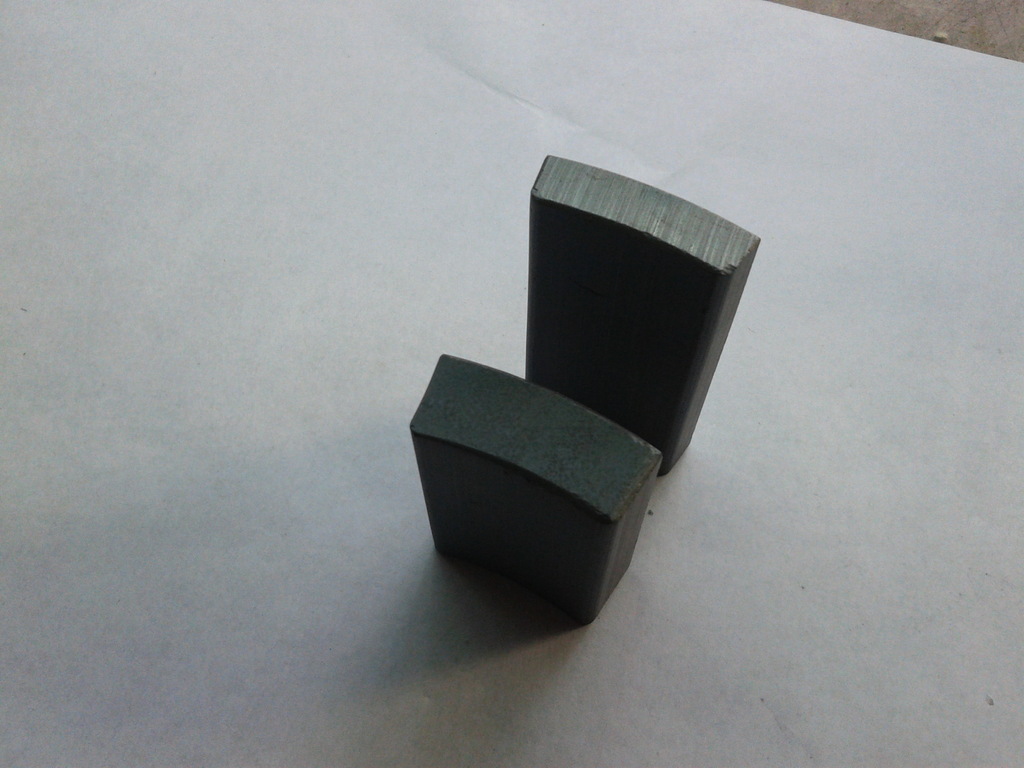 供应变频数码发动机2kw磁瓦磁钢