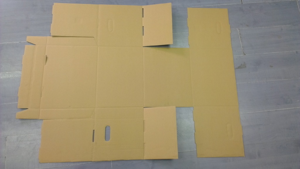 纸箱压线折叠不齐图片