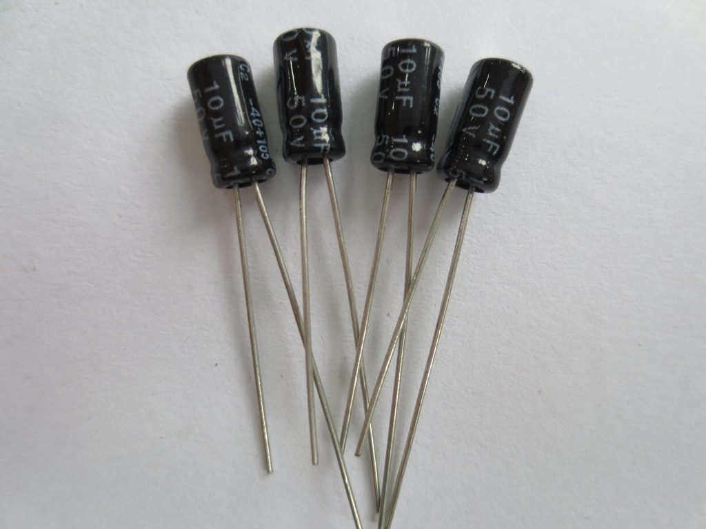 供应50v 10uf 铝电解电容器