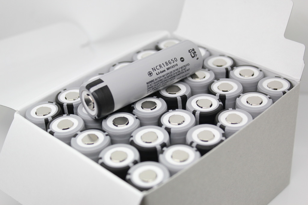 日本原装panasonic松下186502900mah锂电池电芯