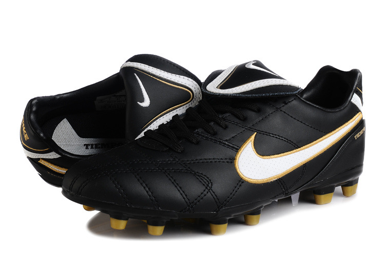 直销批发 传奇3代 皮克运动足球鞋