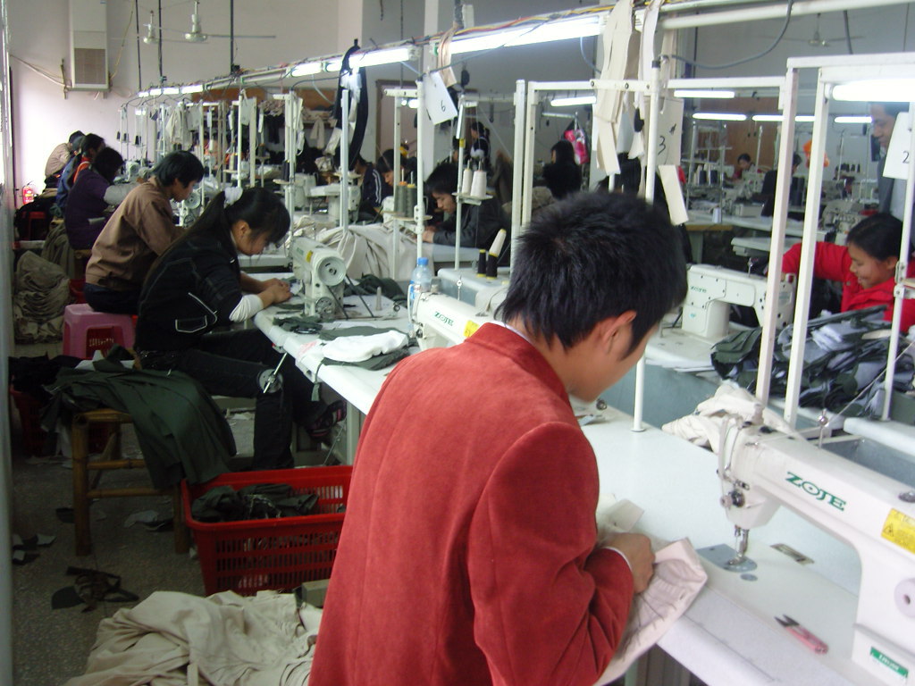 淘工厂—承接各种童装t恤 套装加工定制 来样打样皆可