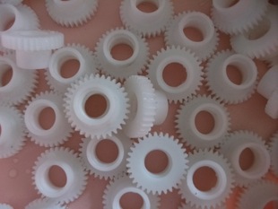 进口白色塑钢齿轮