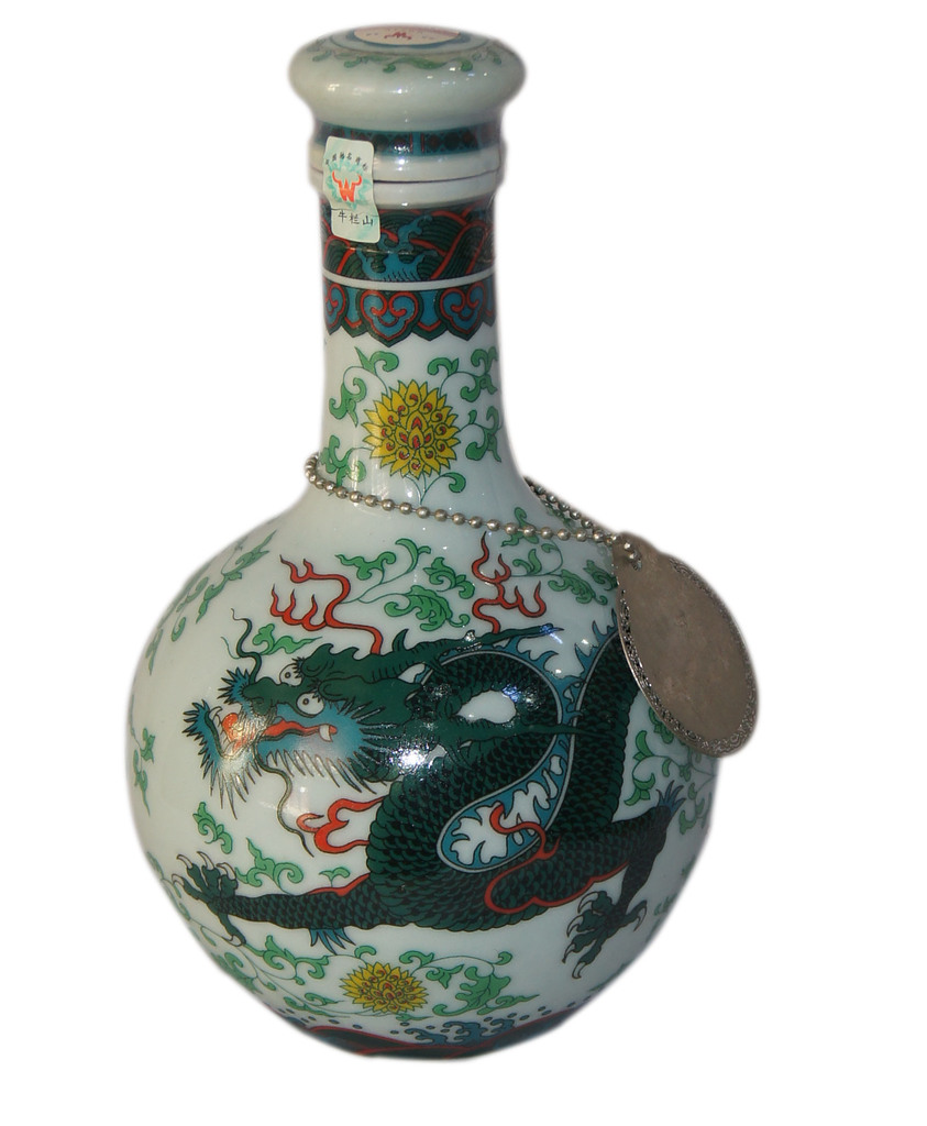 牛栏山珍品二锅头 牛栏山经典52度 黄瓷 黄龙 500ml 欢迎批发