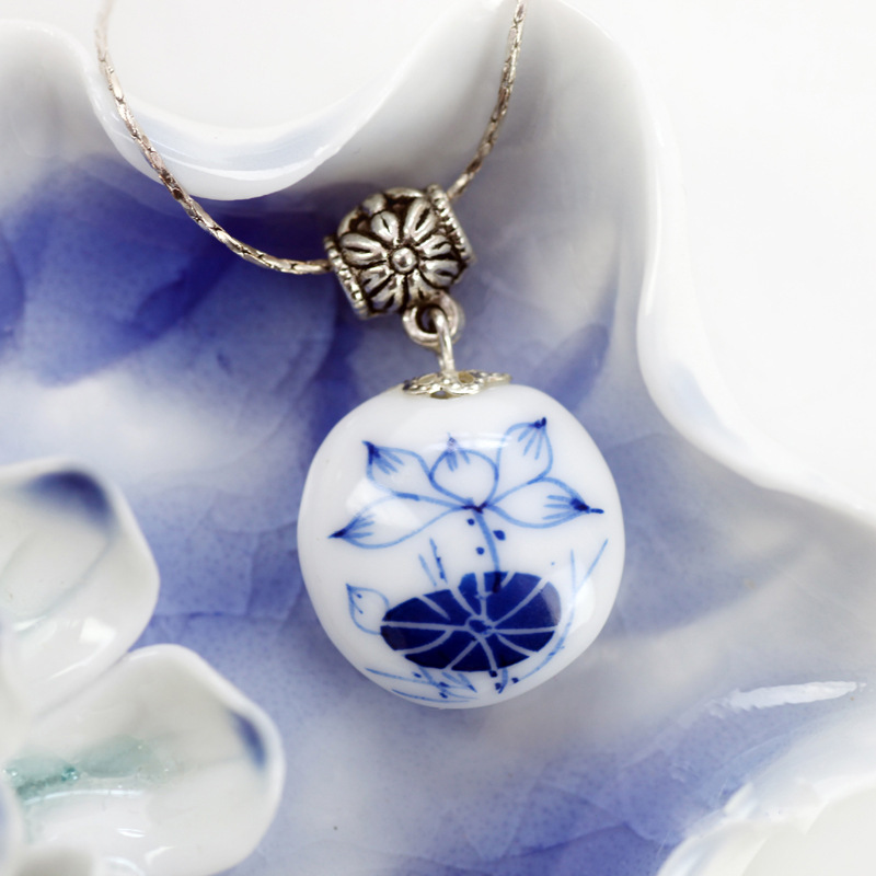 景德镇手工陶瓷首饰项链 荷叶清风 圆 空心双面绘 青花瓷项链