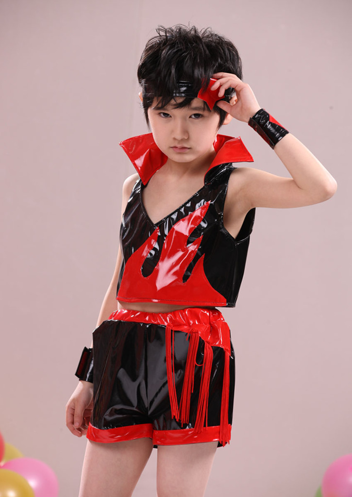 儿童演出服装/超帅漆皮两件套儿童舞台演出服装/团体表演
