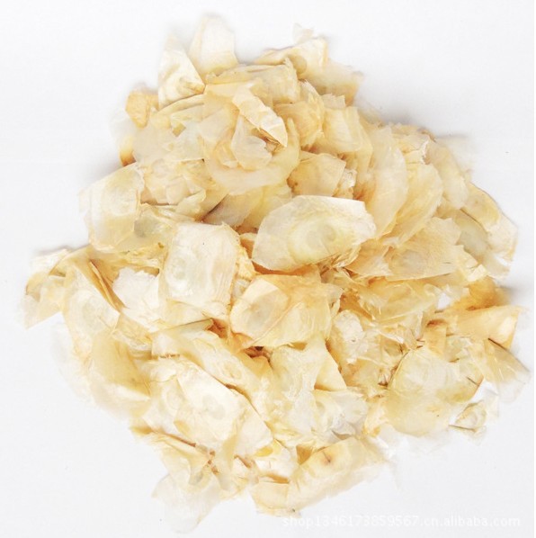 清热解毒,美白纤体     玉蝴蝶又名白玉纸,为紫葳科植物玉蝴蝶的种子