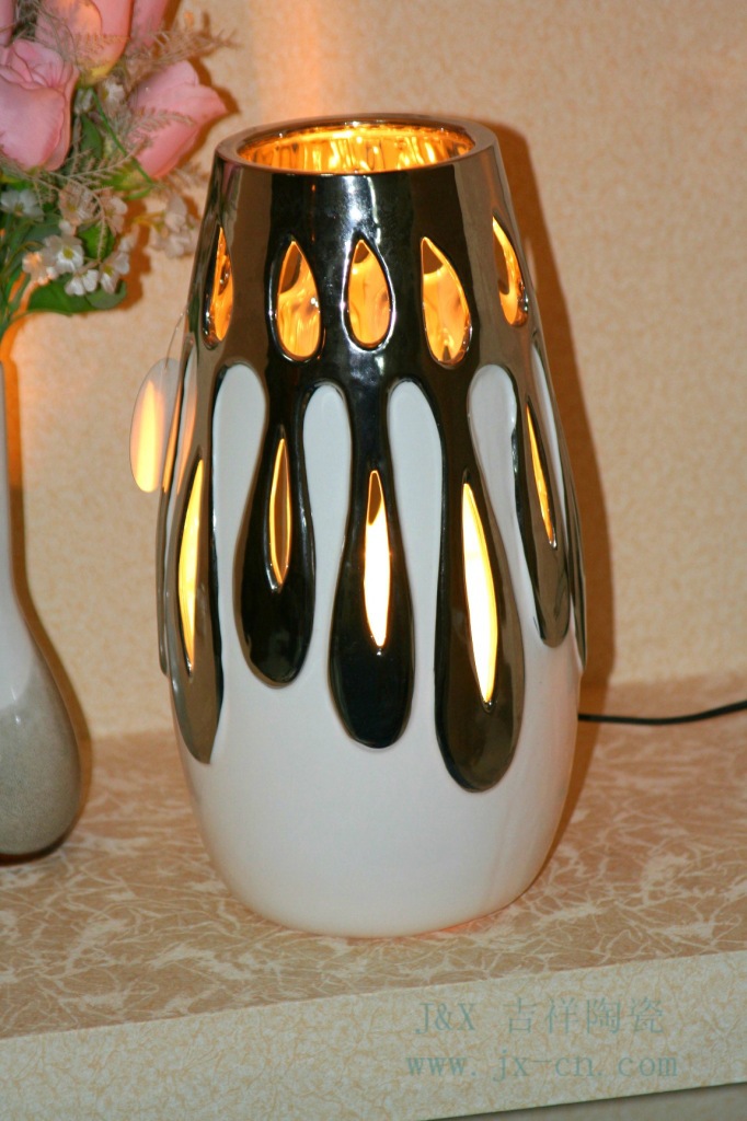 批发时尚陶瓷小夜灯 陶瓷香薰灯 镂空台灯 香薰台灯--dt8066