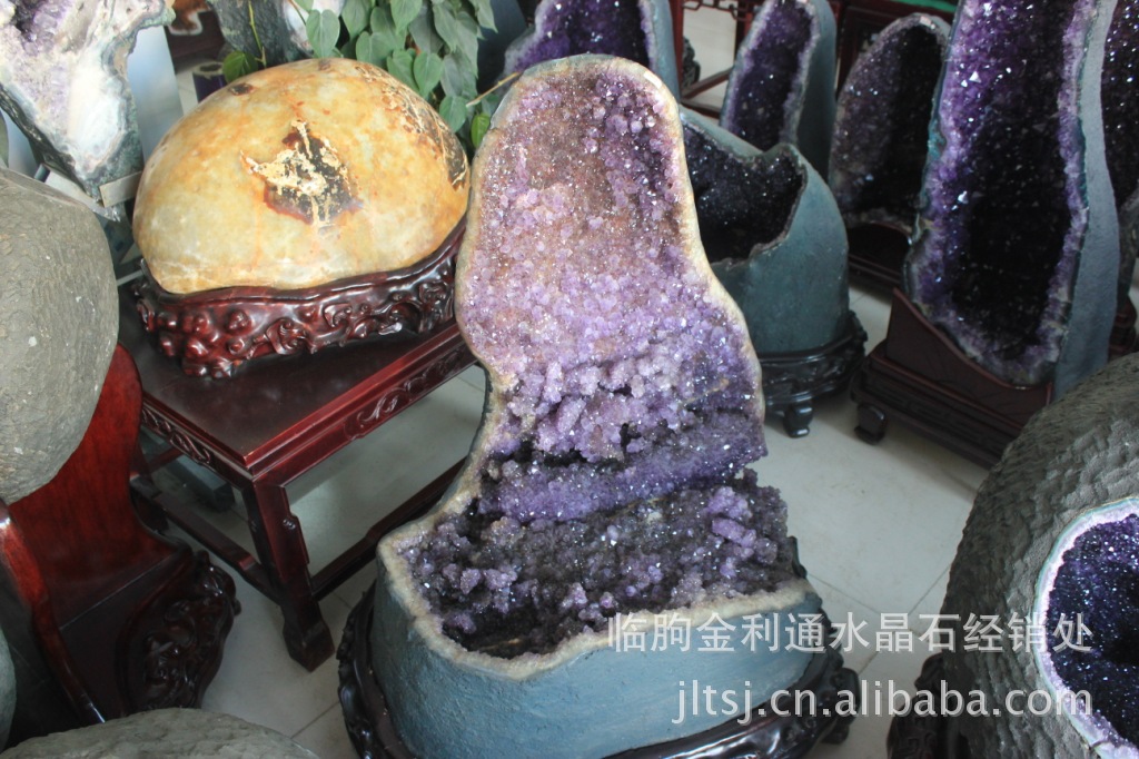 巴西.乌拉圭水晶石