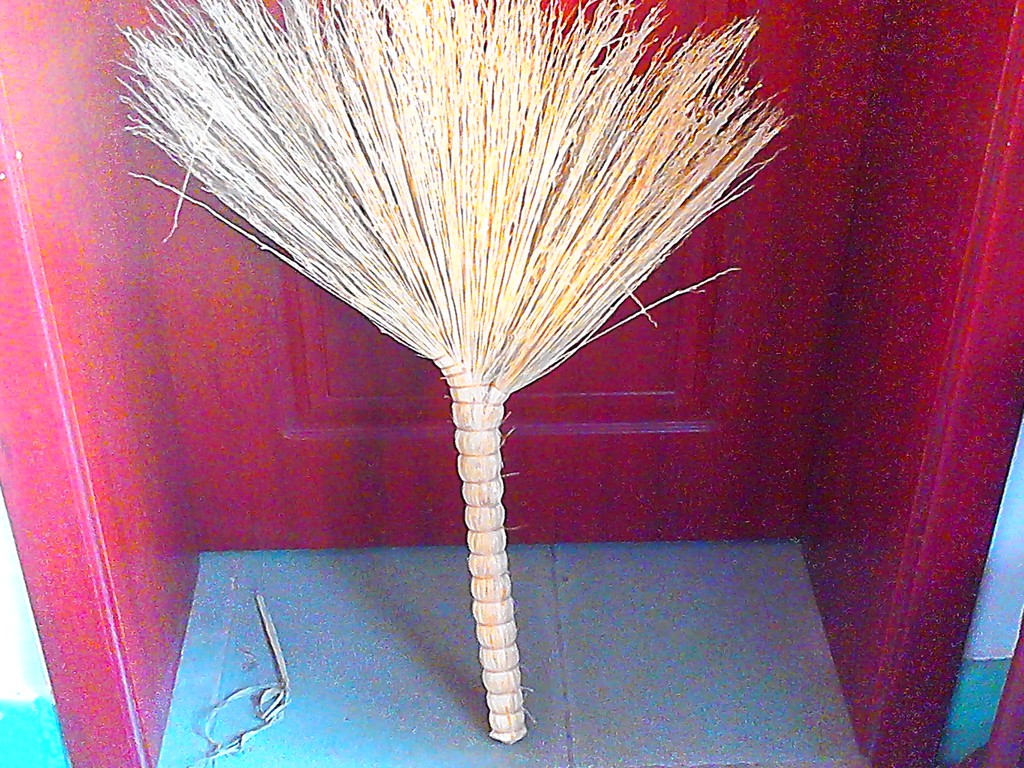 厂家直销白色美观实用型金丝苗笤帚高粱穗笤帚天然植物清扫用具