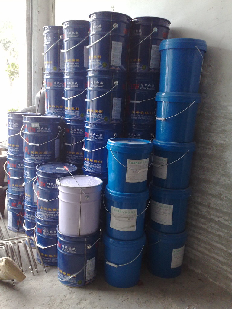 压铸机配件-唯氏脱模剂