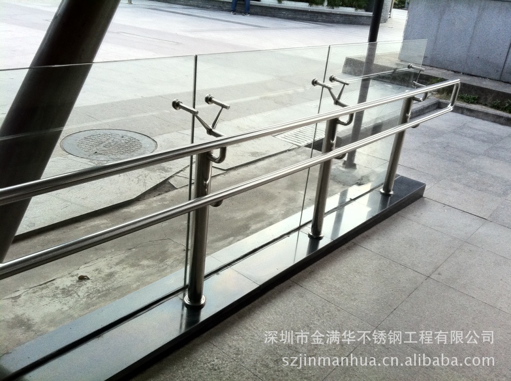 深圳金满华不锈钢公司残疾人护栏工程案例 不锈钢残疾人护栏,扶梯