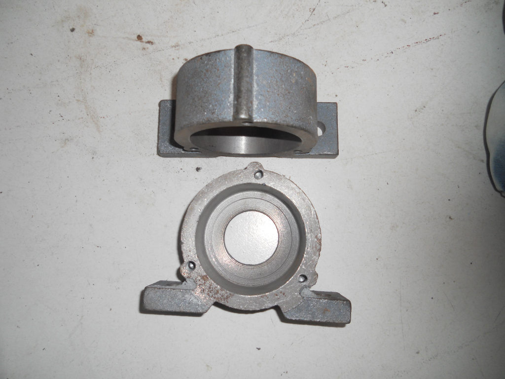 直销批发生产 小滚筒双轴承瓦架 价格面议 量多价优