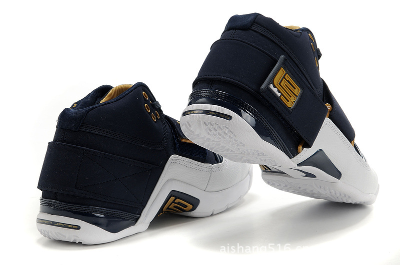 淘宝热卖爆款 耐克勒布朗-詹姆斯士兵1代时尚篮球鞋 白深蓝金