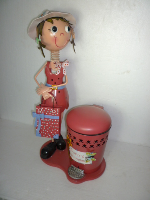 精品铁皮娃娃人物垃圾桶宾馆酒店商场装饰摆件金属工艺创意礼品