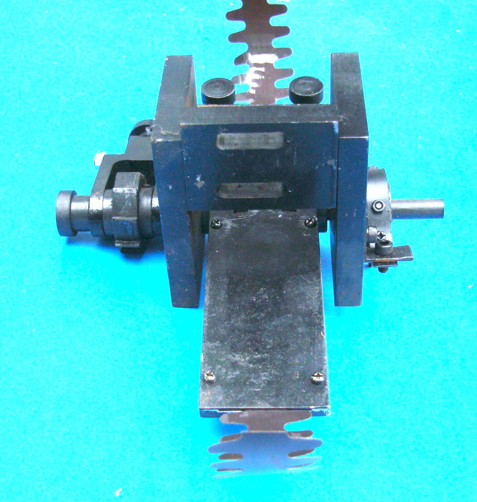 鞋带打头机胶片输送器/指甲头图片_9