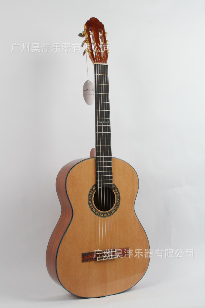 39寸红杉单板古典 沙比利里侧 广州吉他批发