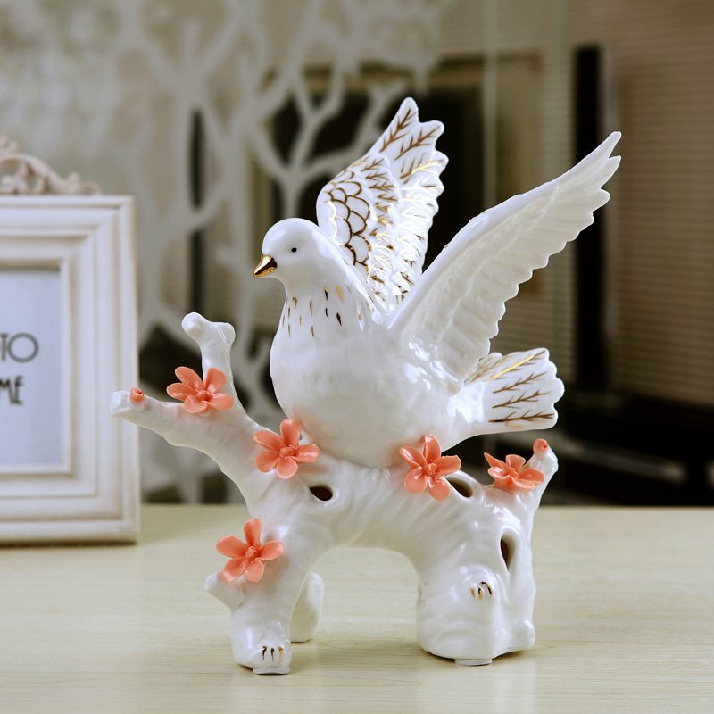 热销推荐 鸽子情侣创意陶瓷家居工艺摆件