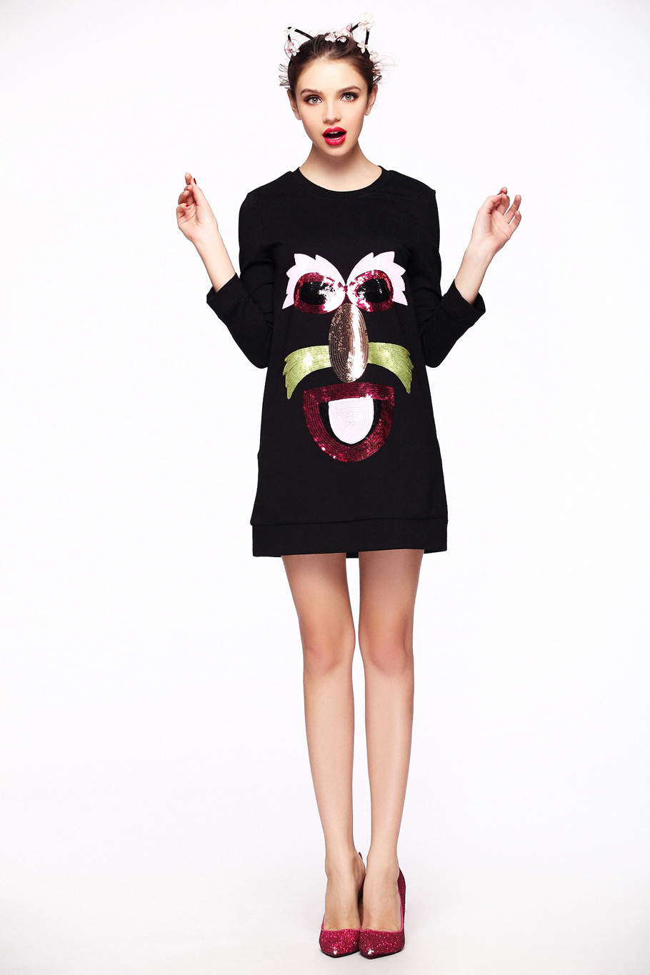 缪可2013秋新款烫钻长袖卡通连衣裙女打底裙遮肚子显瘦连衣裙秋