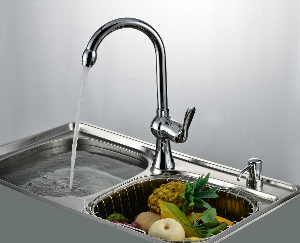 厂家直销 单柄脸盆水龙头 混水龙头 厨房水龙头