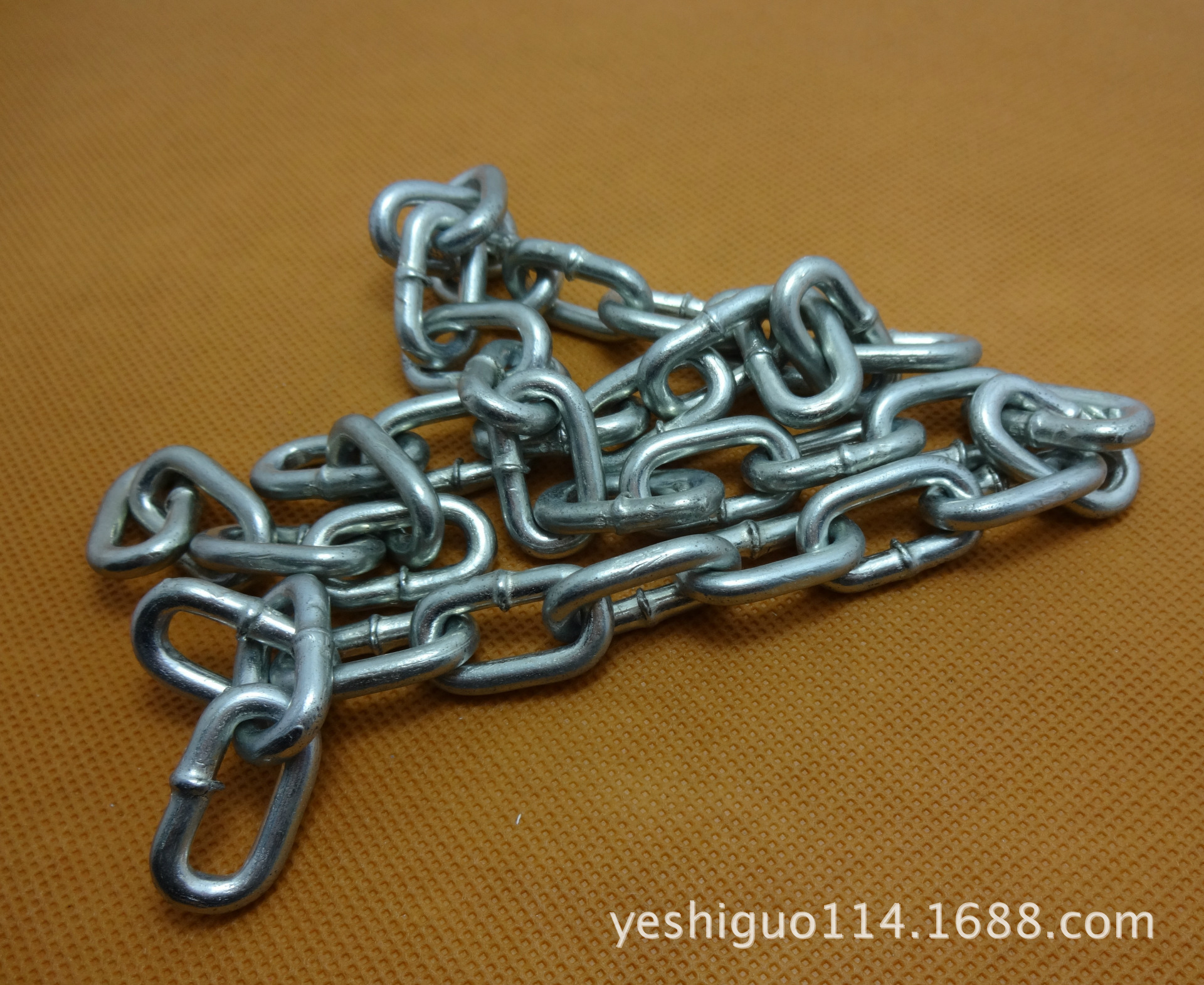 生产供应镀锌铁链链扣直径8mm分为长环中环短环麻袋包装